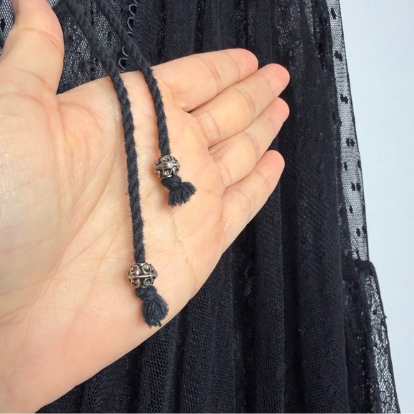 Free People Far Away Too Sz M Lace V Neck Black Boho Hippie Witchy Whimsigoth - Picture 9 of 15